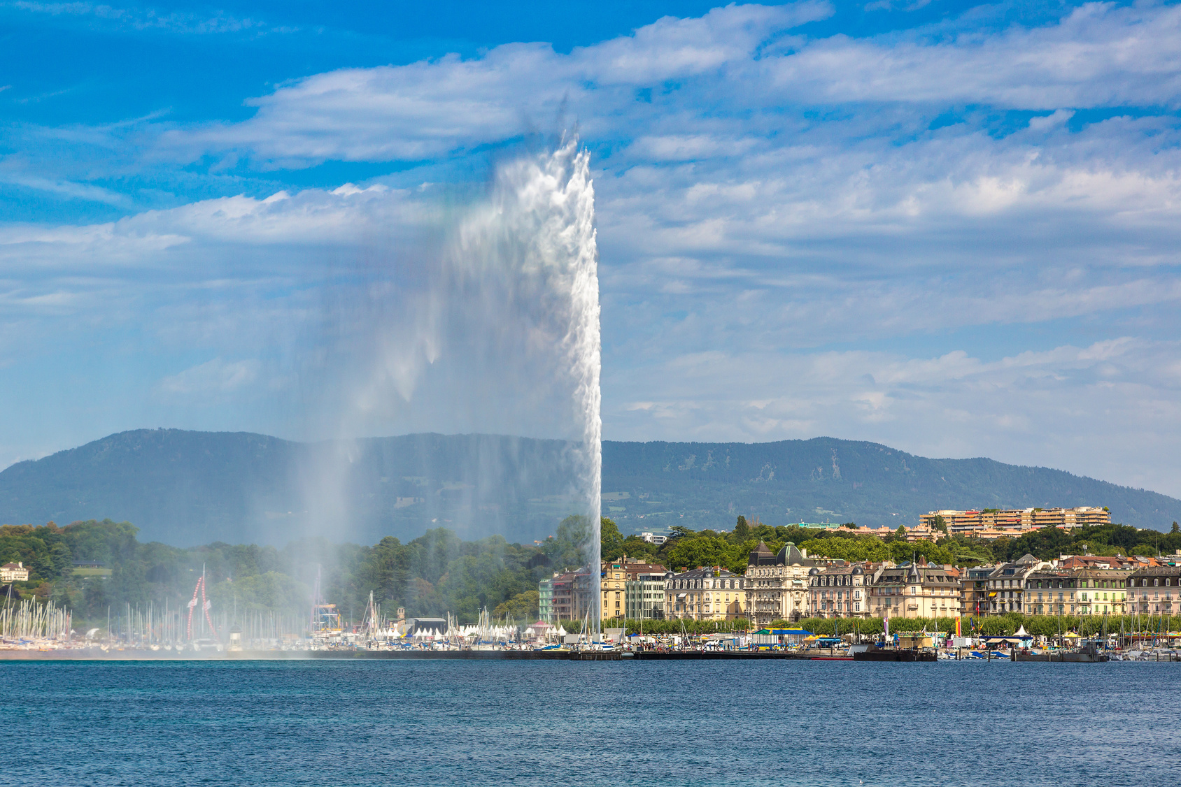 Jet d'eau de Genève - Montagne Le Salève